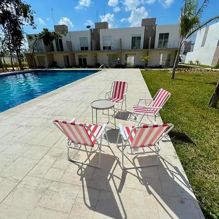 Linda Casa Frente A Alberca En Playa Del Carmen Villa